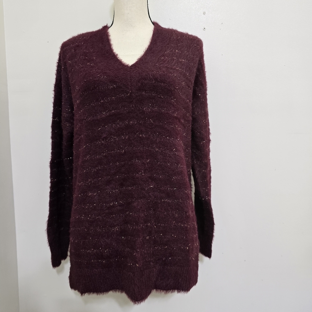 INC‎ International Concepts size Medium Fuzzy Metallic V Neck Pullover Sweater